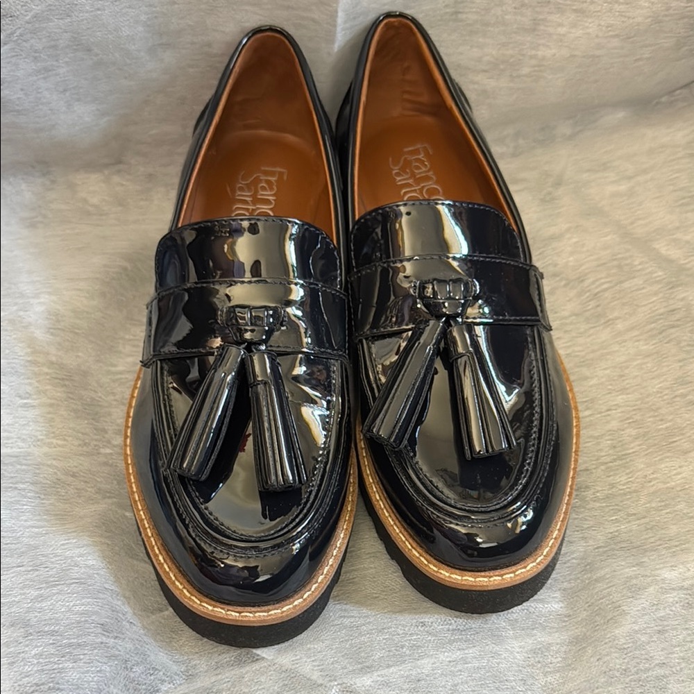 FRANCO SARTO Women’s Carolynn Tassel Lug Sole Loafers, Patent Navy, 5.5